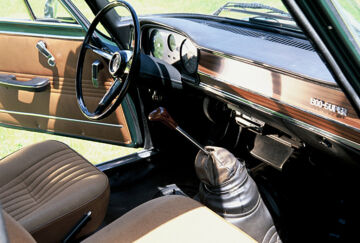 alfa-romeo-giulia-60-anni_10 alfa-romeo-giulia-60-anni_10
