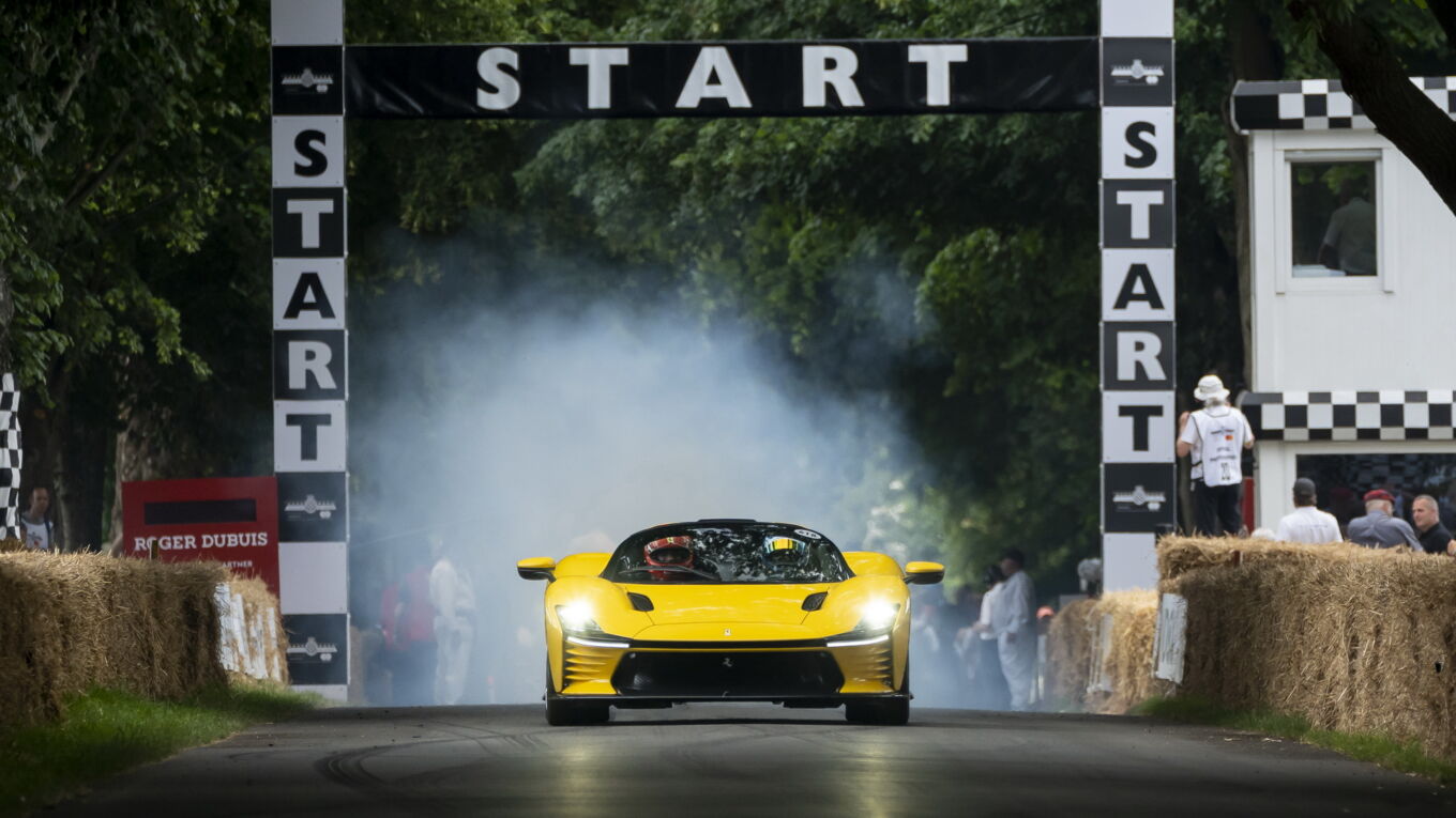 Goodwood Festival of Speed: è record alla cronoscalata Goodwood Festival of Speed: è record alla cronoscalata