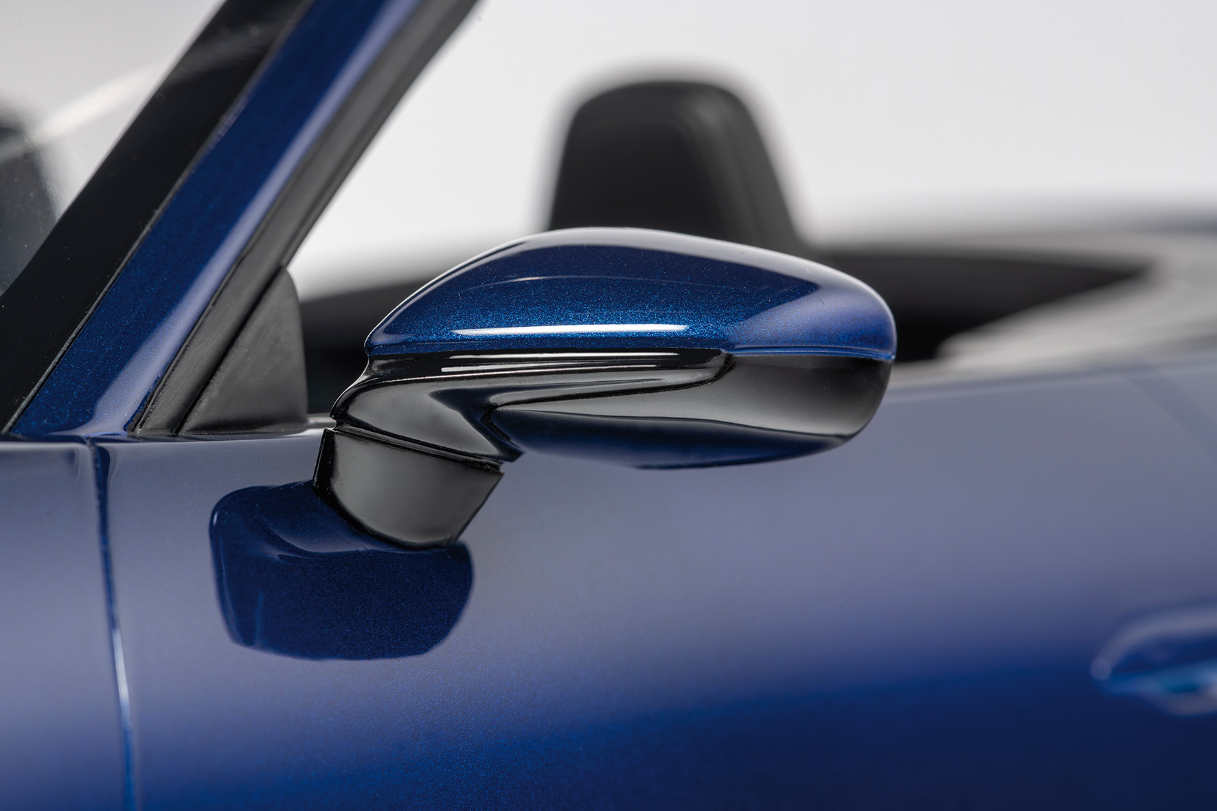 minichamps-modellini-scala-1-8_36 minichamps-modellini-scala-1-8_36