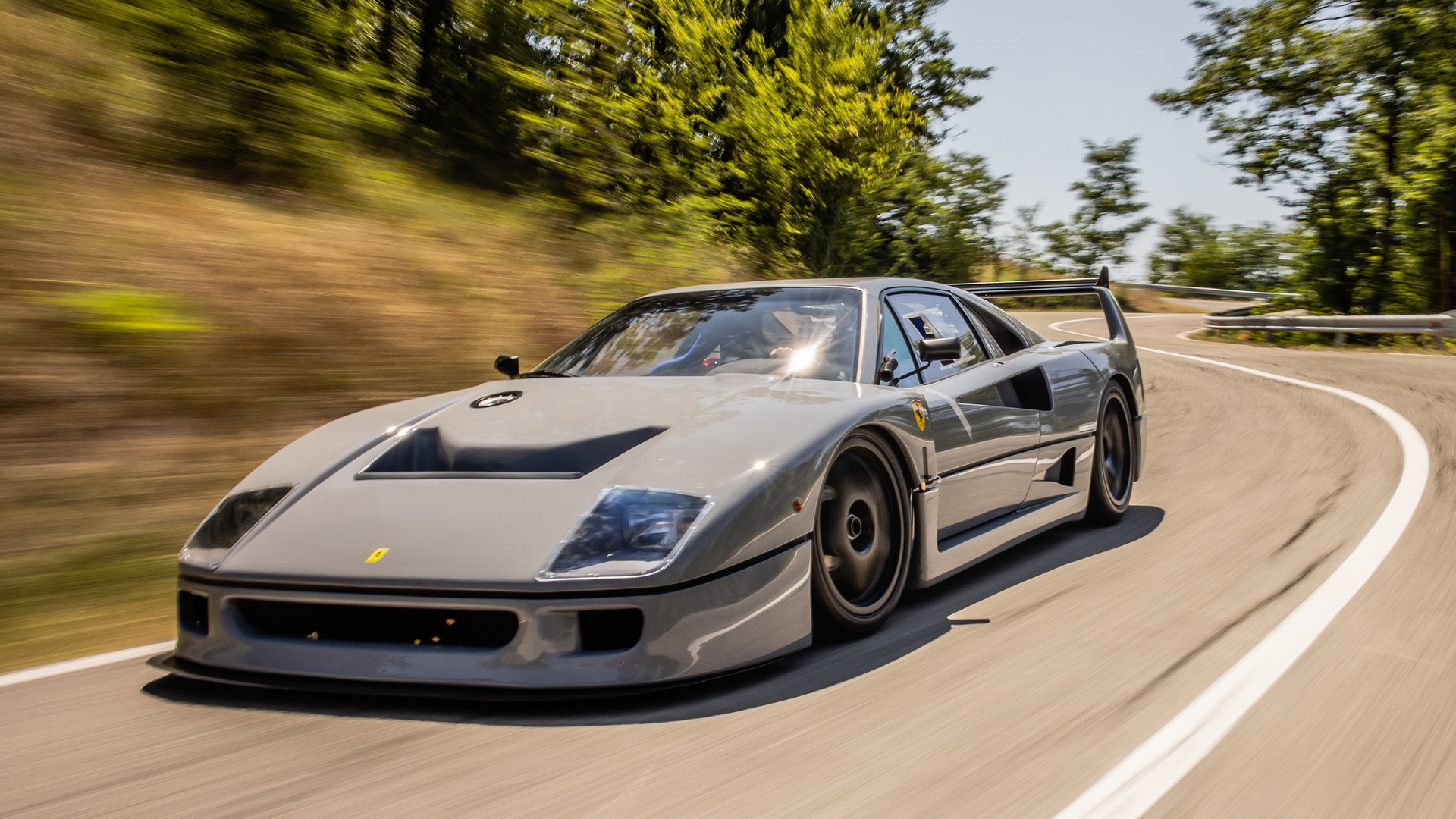 1989-Ferrari-F40-Competizione_08