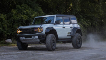 Su strada col Bronco Raptor: il nuovo super suv della Ford