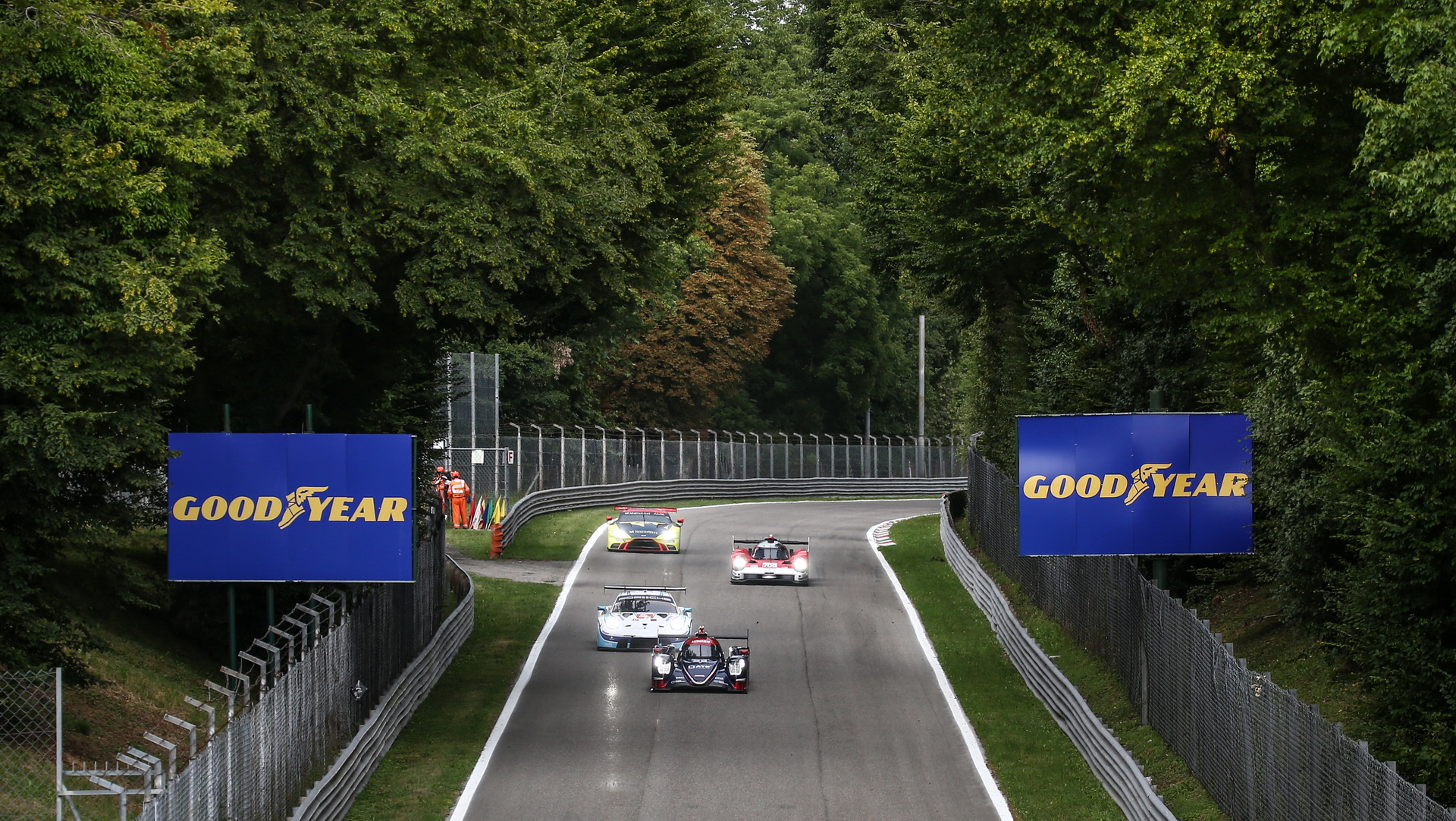 Autodromo Di Monza, 100 Anni Di Emozioni Per Immagini - Veloce