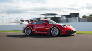 Porsche 911 GT RS 13