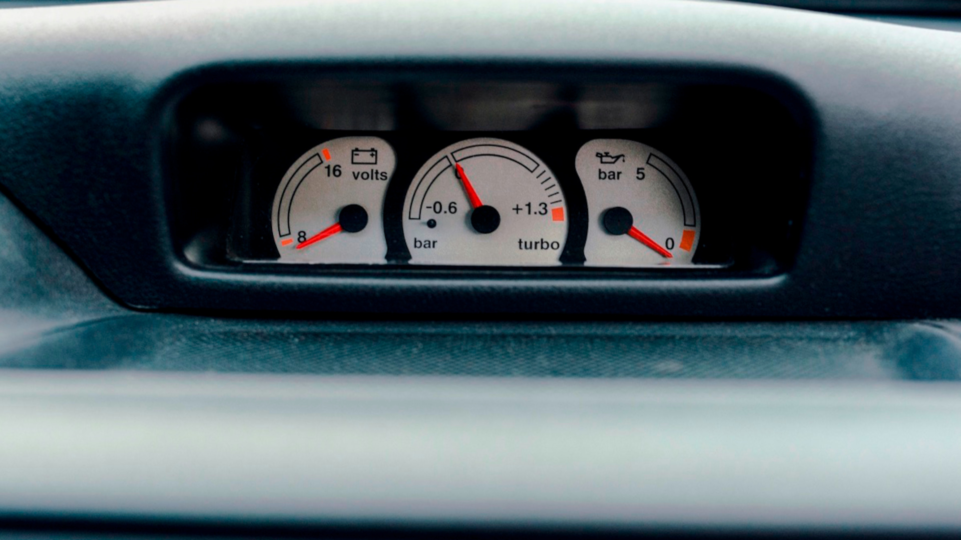 Ultima Ford Escort RS Cosworth 8