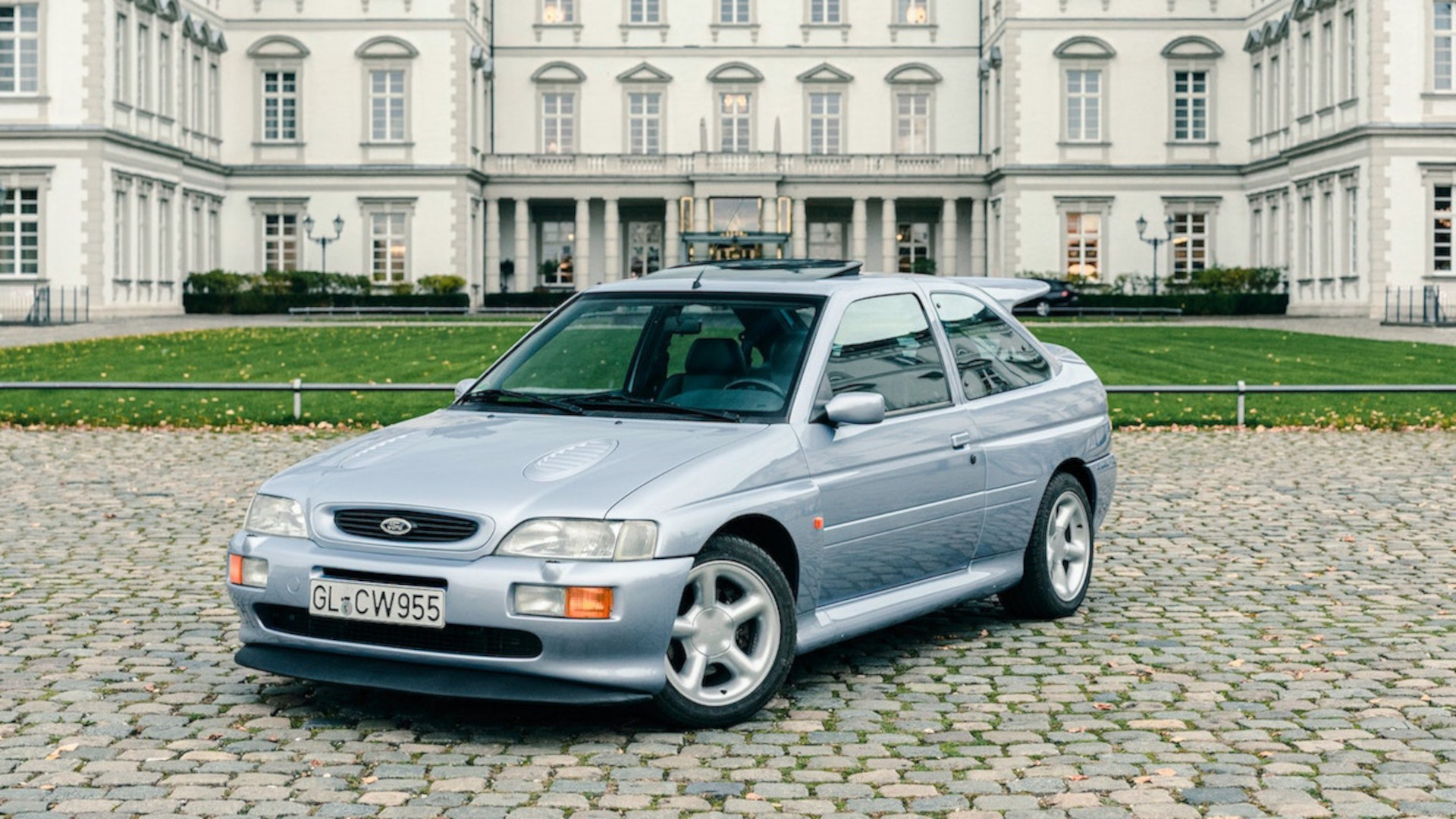 Ultima Ford Escort RS Cosworth 9