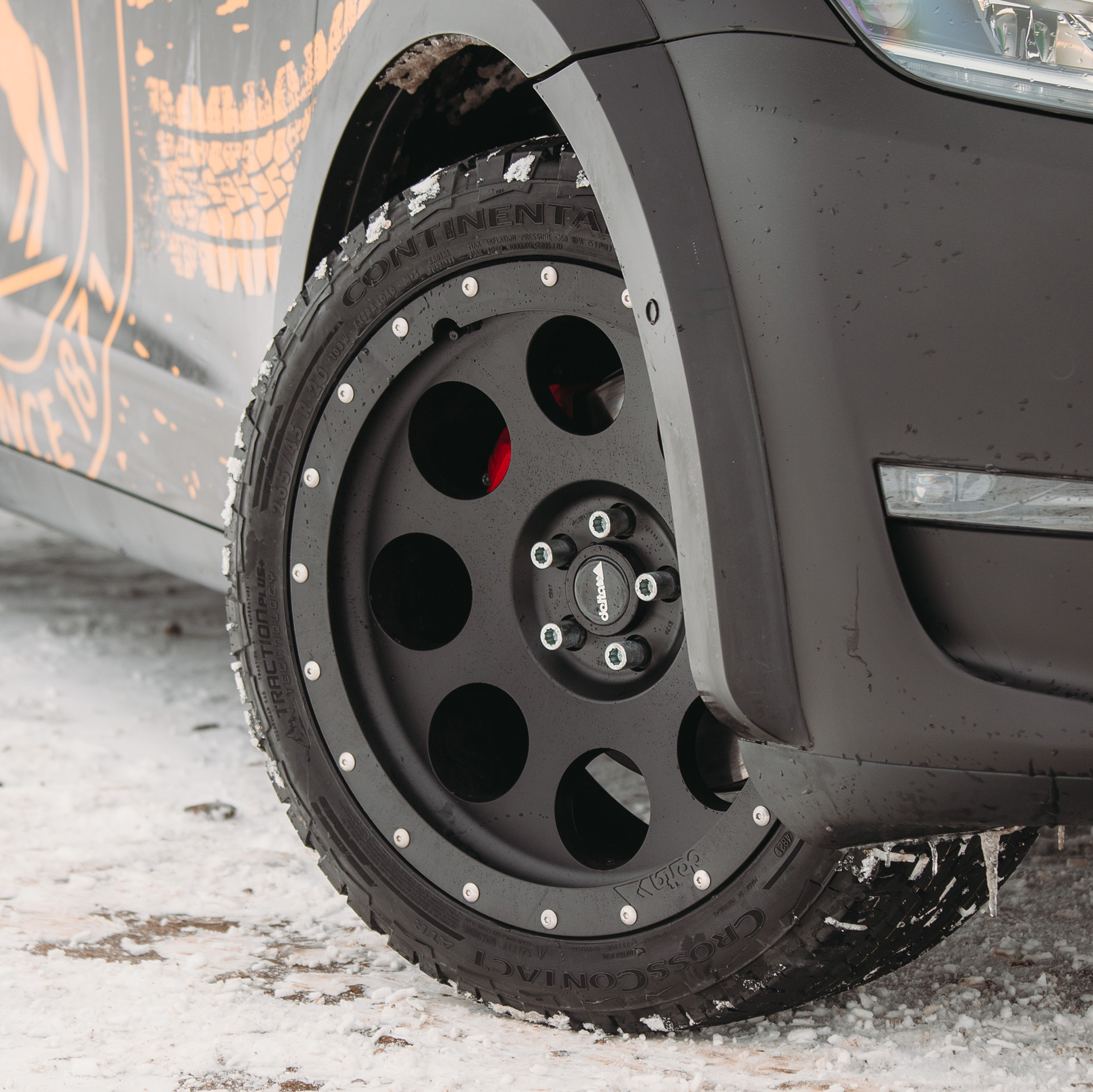 Tesla Model Y delta4x4