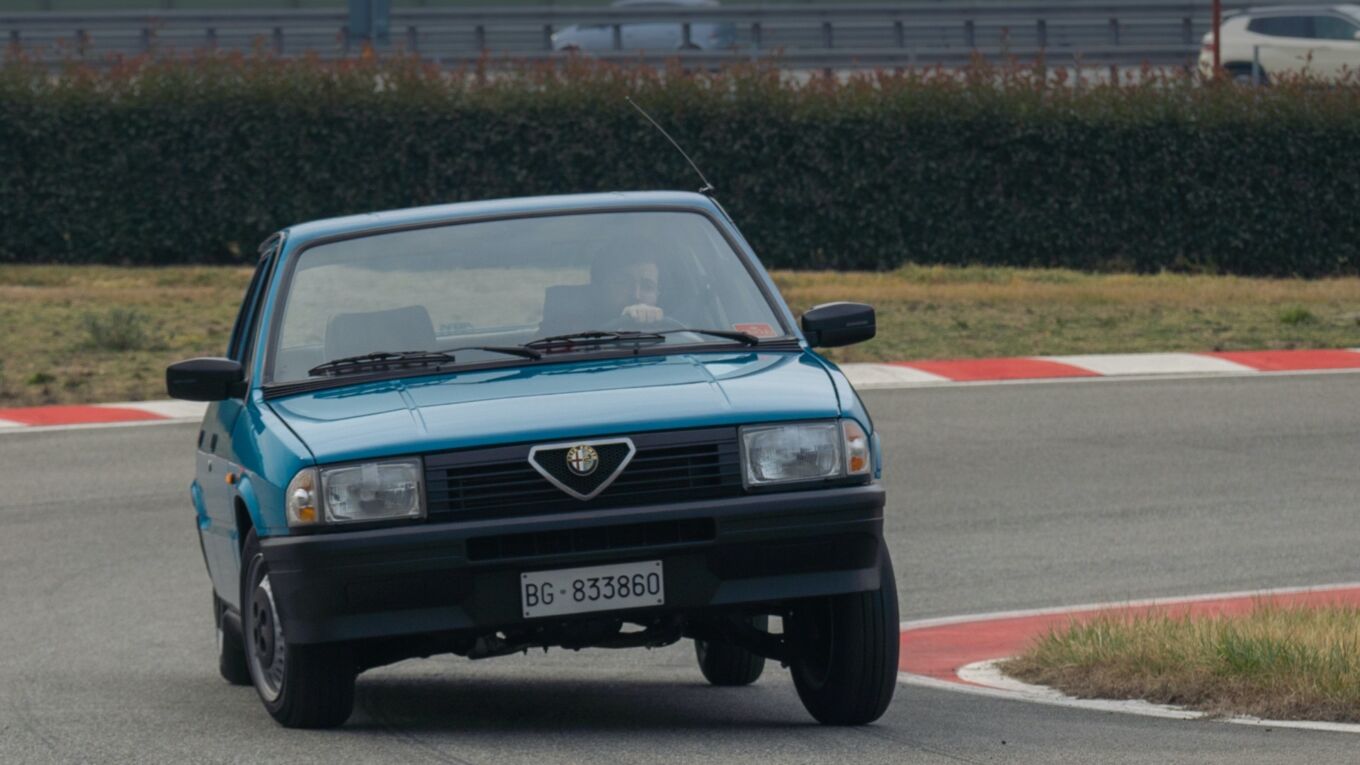 Alfa 33: in prova come 40 anni fa Alfa 33: in prova come 40 anni fa