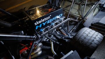 Honda CR-V Hybrid Racer