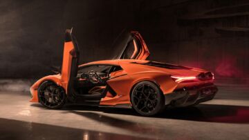 Lamborghini Revuelto