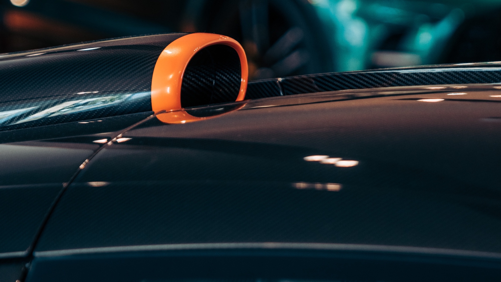 aston-martin-valhalla-10