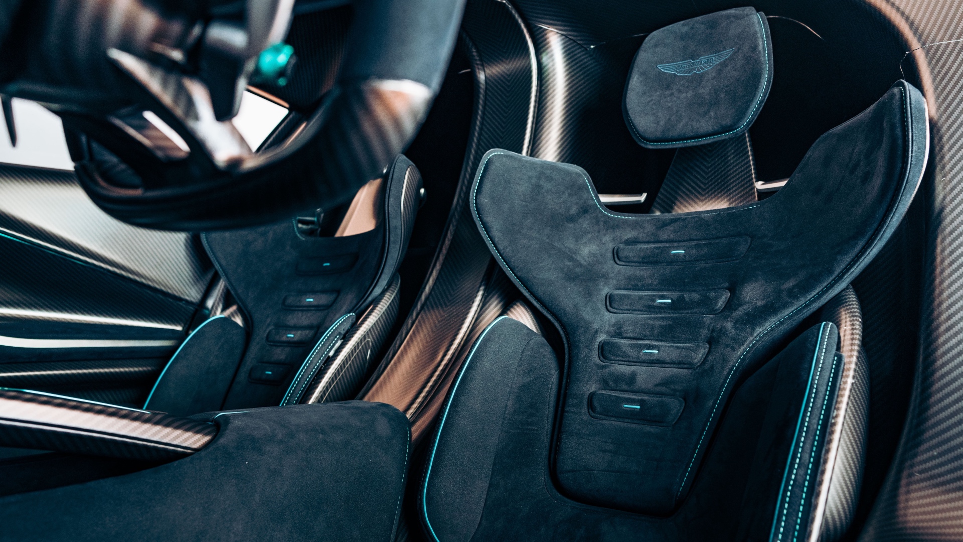 aston-martin-valhalla-11