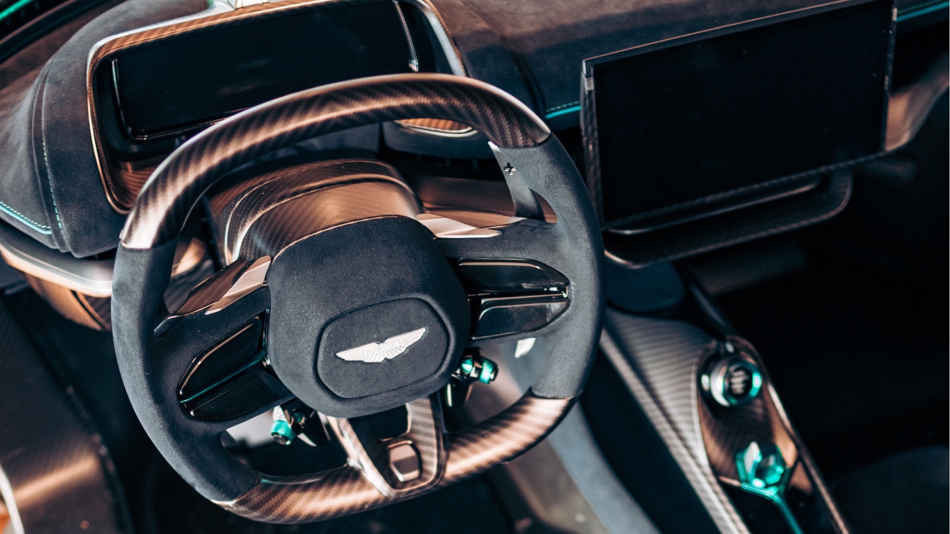 aston-martin-valhalla-22