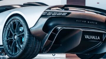 aston-martin-valhalla-26