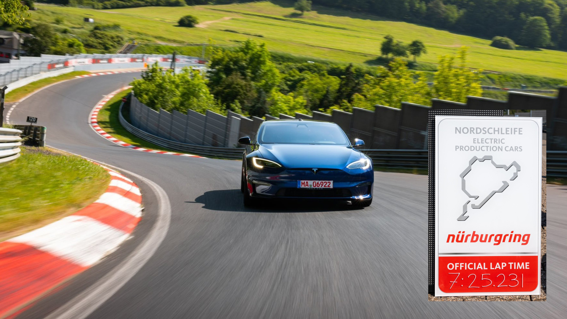 La Tesla Model S stritola la Porsche Taycan al Nürburgring