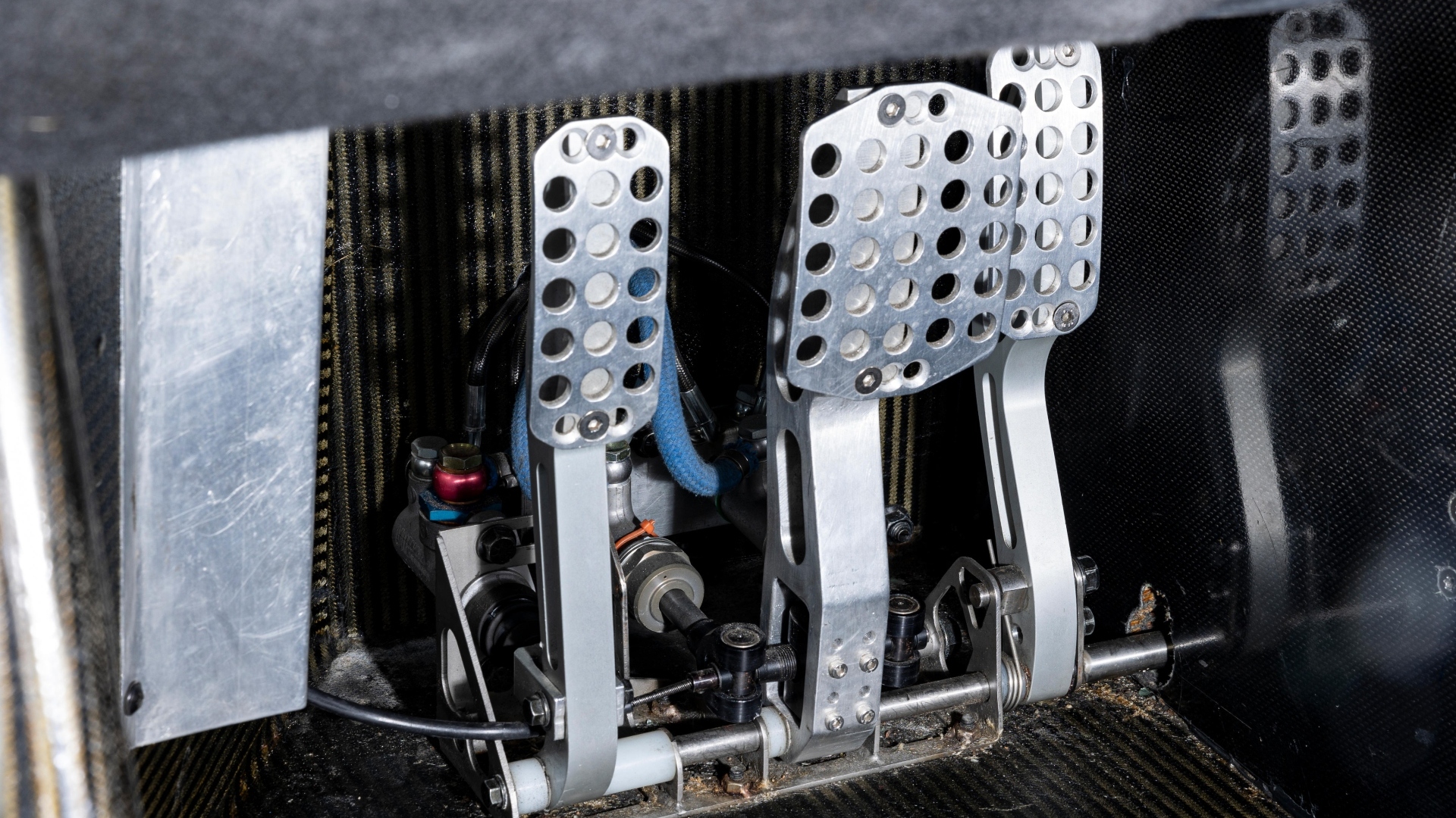 Koenigsegg-CCGT-image (8) Koenigsegg-CCGT-image (8)