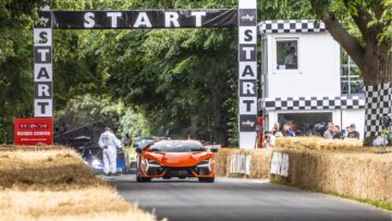 Lamborghini-Revuelto-1