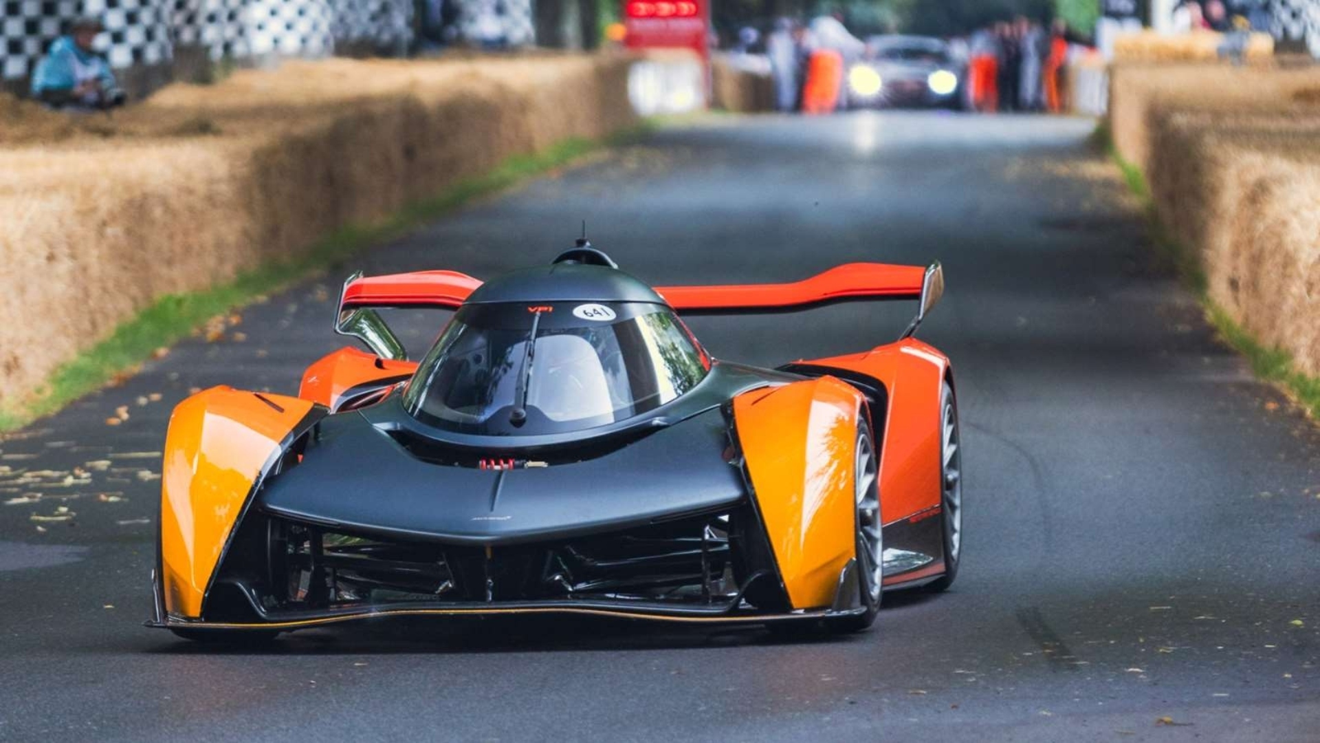 La McLaren Solus GT infiamma Goodwood