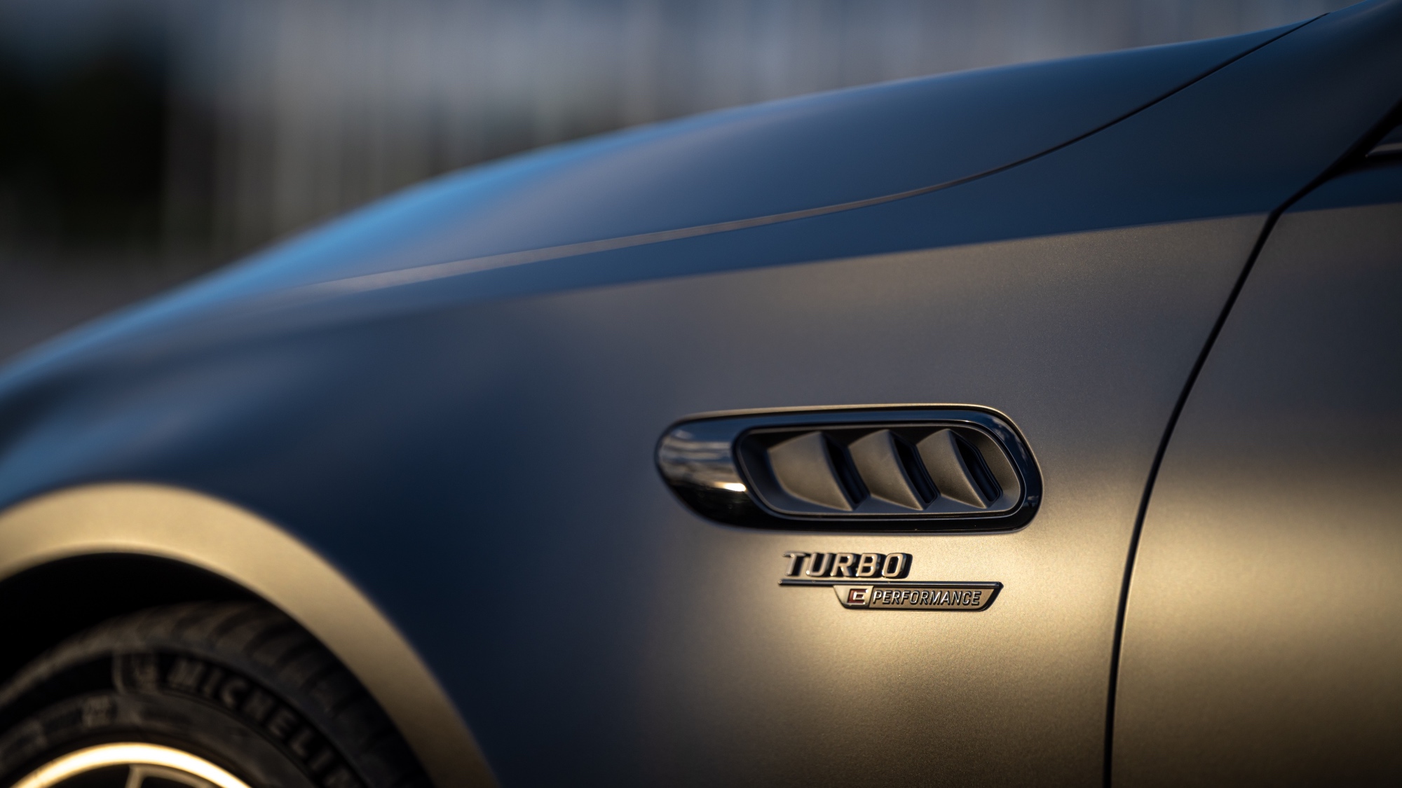 Mercedes-C63-AMG-e-performance-prezzo-prestazioni-scheda-tecnica-13