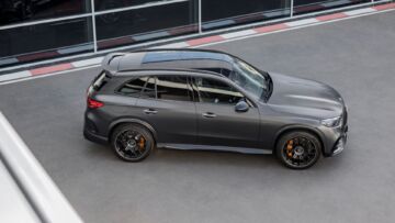 Mercedes-AMG GLC 63 S E PERFORMANCE SUV (Kraftstoffverbrauch kombiniert 7,5 l/100 km, CO2-Emissionen kombiniert 170 g/km, Stromverbrauch kombiniert 12,7 kWh/100 km) Exterieur: Designo graphit grau magno; Interieur: Leder Nappa AMG schwarz mit gelber Ziernaht;Kraftstoffverbrauch kombiniert 7,5 l/100 km, CO2-Emissionen kombiniert 170 g/km, Stromverbrauch kombiniert 12,7 kWh/100 km*Mercedes-AMG GLC 63 S E PERFORMANCE SUV (combined fuel consumption, weighted: 7.5 l/100 km; combined CO2 emissions, weighted: 170 g/km; combined power consumption, weighted: 12.7 kWh/100 km) exterior: designo graphite grey magno; interior: leather nappa AMG black with yellow stitching;Combined fuel consumption, weighted: 7.5 l/100 km; combined CO2 emissions, weighted: 170 g/km; combined power consumption, weighted: 12.7 kWh/100 km* Mercedes-AMG GLC 63 S E PERFORMANCE SUV (Kraftstoffverbrauch kombiniert 7,5 l/100 km, CO2-Emissionen kombiniert 170 g/km, Stromverbrauch kombiniert 12,7 kWh/100 km) Exterieur: Designo graphit grau magno; Interieur: Leder Nappa AMG schwarz mit gelber Ziernaht;Kraftstoffverbrauch kombiniert 7,5 l/100 km, CO2-Emissionen kombiniert 170 g/km, Stromverbrauch kombiniert 12,7 kWh/100 km*Mercedes-AMG GLC 63 S E PERFORMANCE SUV (combined fuel consumption, weighted: 7.5 l/100 km; combined CO2 emissions, weighted: 170 g/km; combined power consumption, weighted: 12.7 kWh/100 km) exterior: designo graphite grey magno; interior: leather nappa AMG black with yellow stitching;Combined fuel consumption, weighted: 7.5 l/100 km; combined CO2 emissions, weighted: 170 g/km; combined power consumption, weighted: 12.7 kWh/100 km*