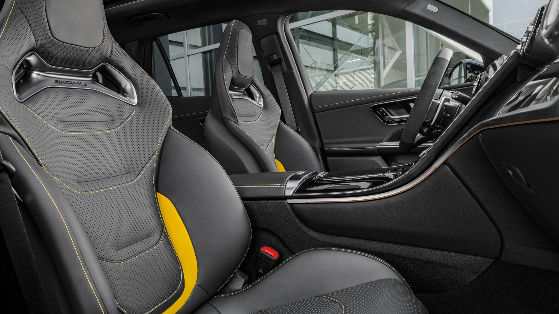 Mercedes-GLC-63-AMG-2023-28 Mercedes-GLC-63-AMG-2023-28