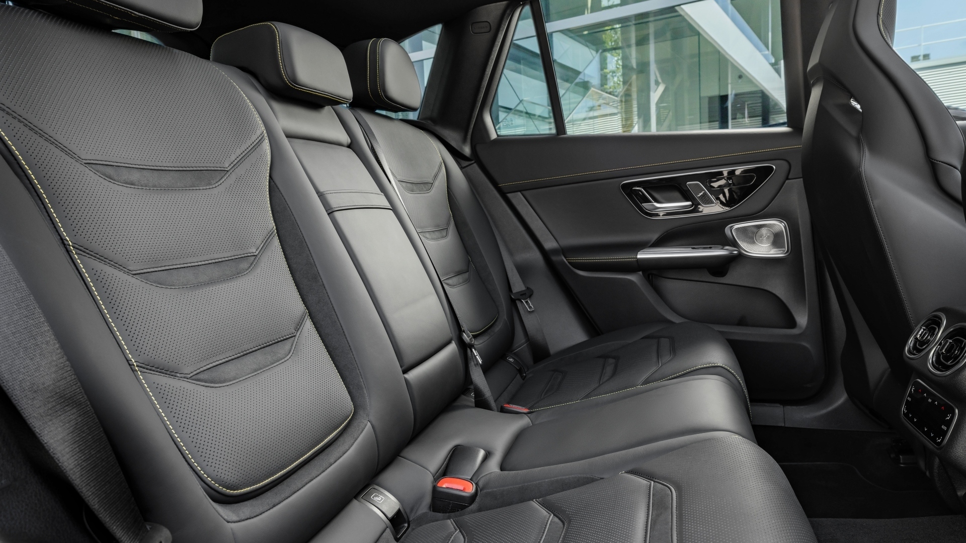 Mercedes-GLC-63-AMG-2023-29 Mercedes-GLC-63-AMG-2023-29