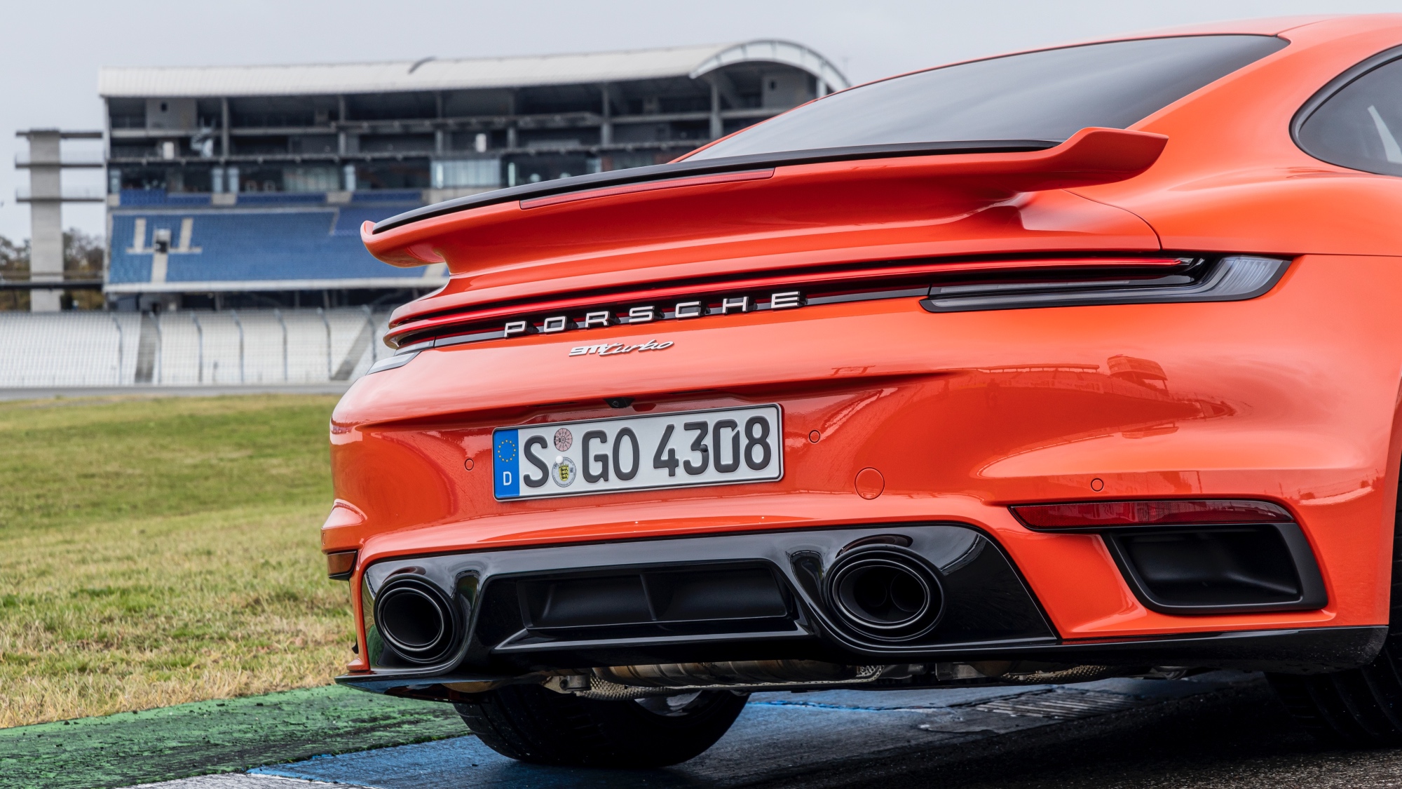 Porsche-911-turbo-992-prezzo-scheda-tecnica-prestazioni-10