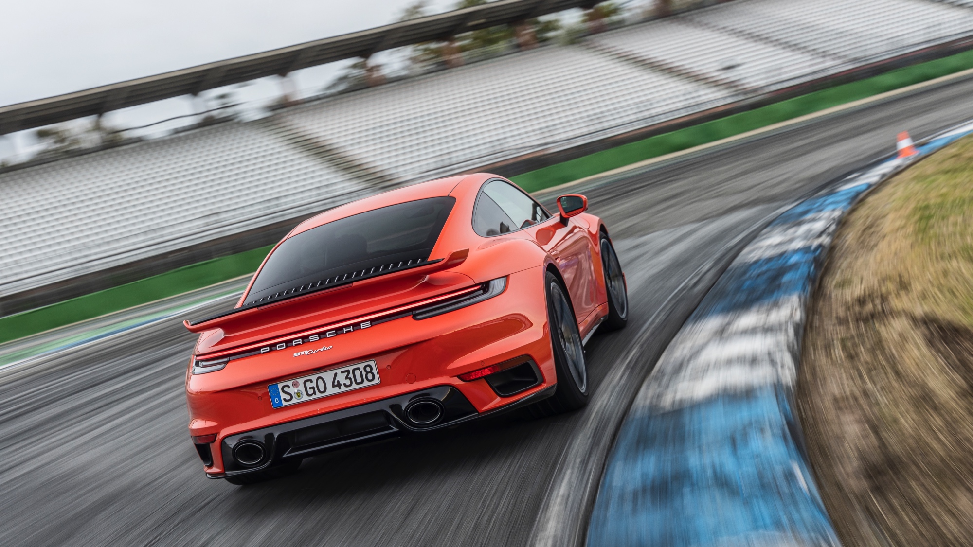 Porsche 911 Turbo S: caratteristiche, prestazioni, uscita, prezzo ed  immagini 