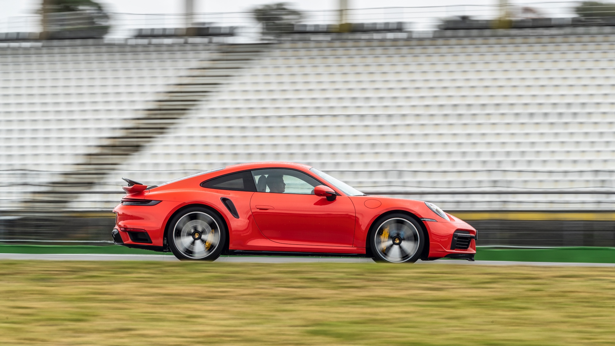 Porsche-911-turbo-992-prezzo-scheda-tecnica-prestazioni-16