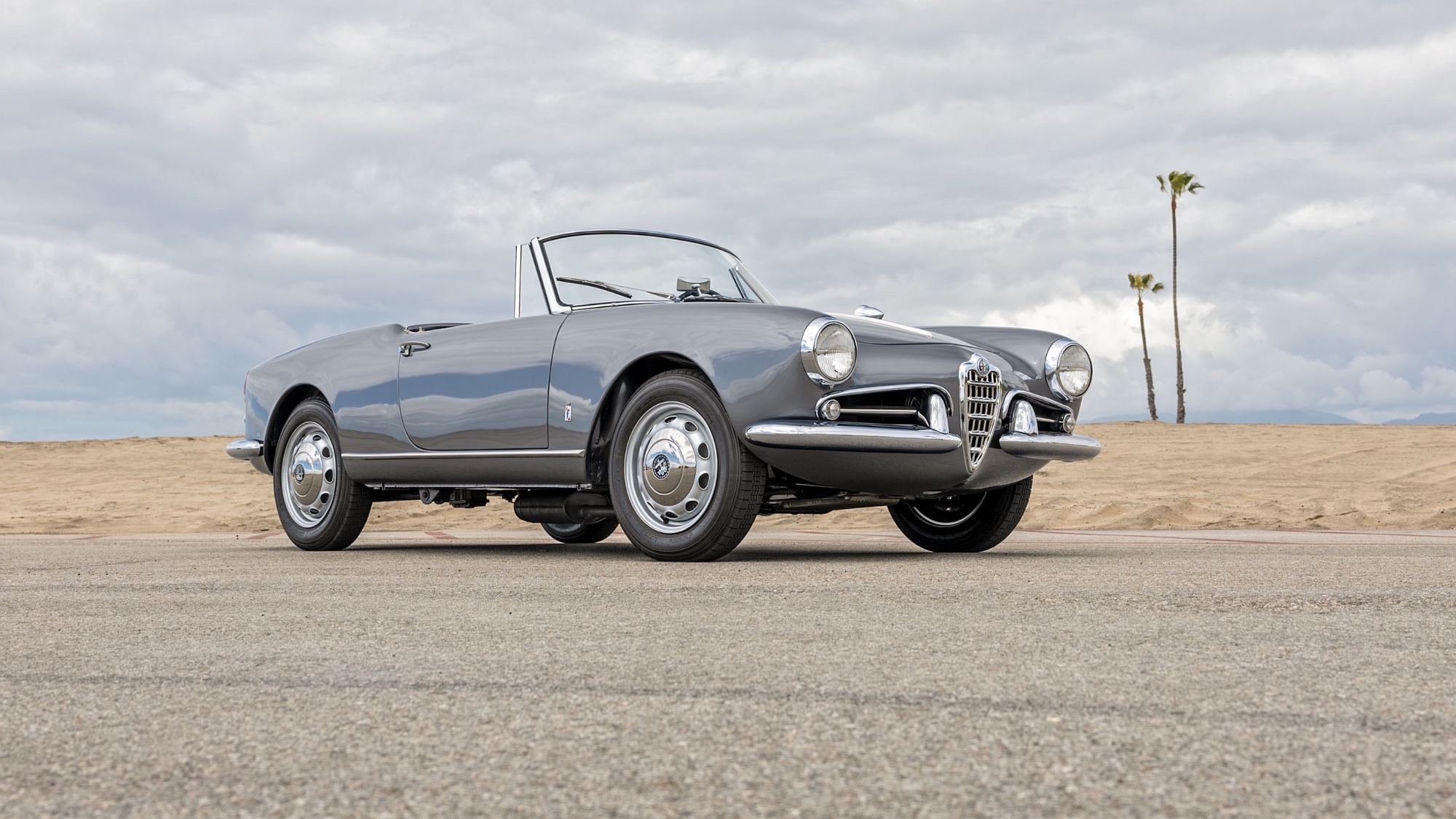 1960-Alfa-Romeo-Giulietta-Spider-Veloce-by-Pinin-Farina1348823_ 1960-Alfa-Romeo-Giulietta-Spider-Veloce-by-Pinin-Farina1348823_