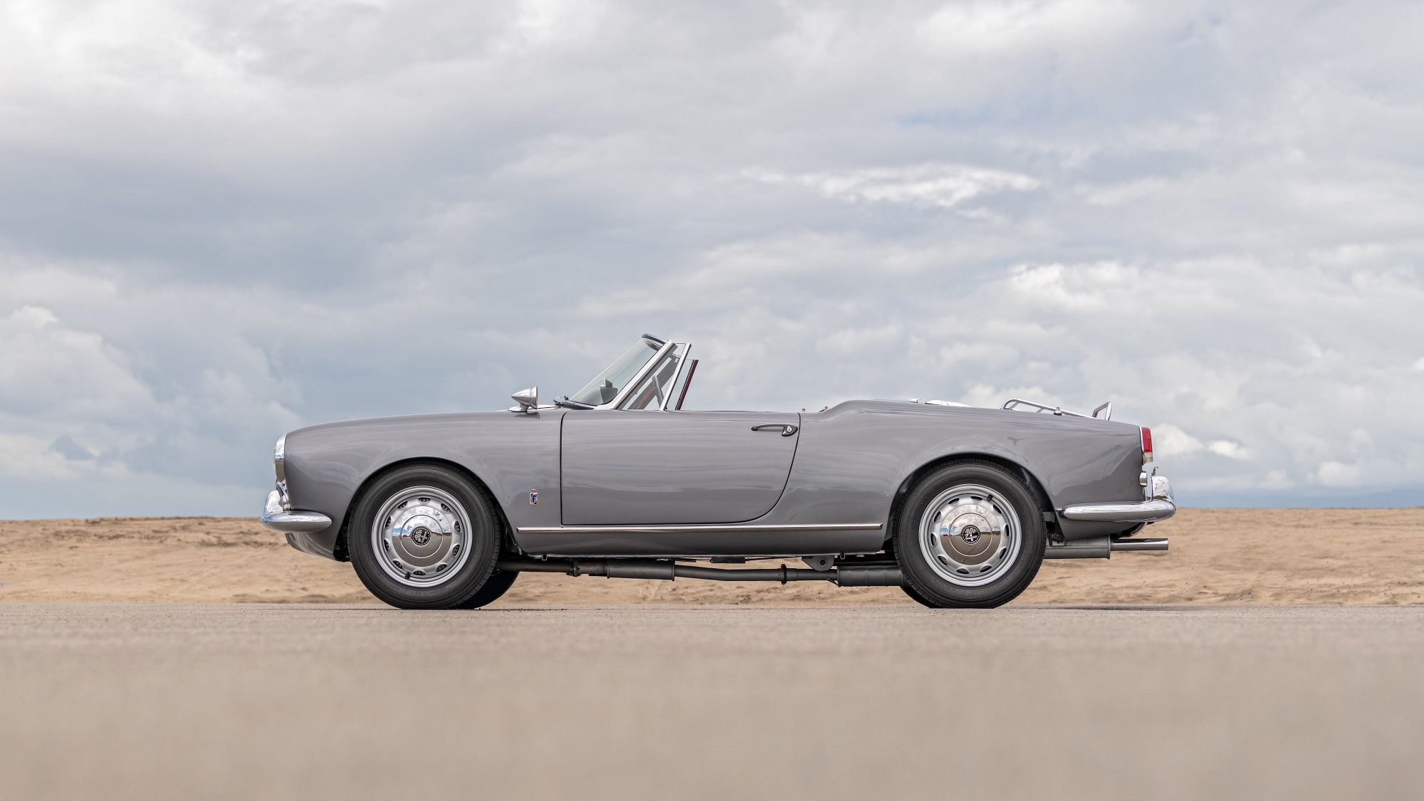 1960-Alfa-Romeo-Giulietta-Spider-Veloce-by-Pinin-Farina1348827_ 1960-Alfa-Romeo-Giulietta-Spider-Veloce-by-Pinin-Farina1348827_