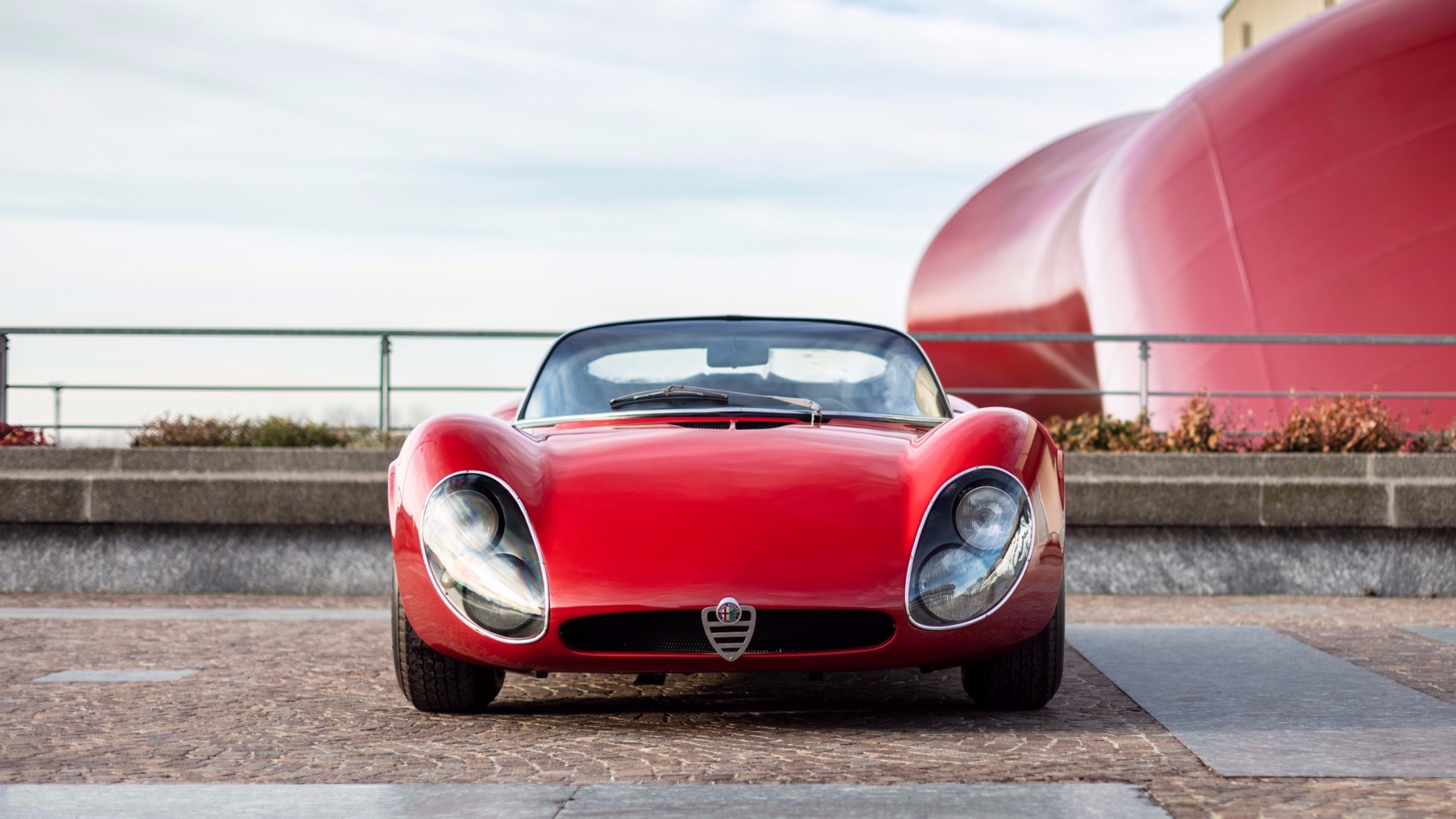Supercar Alfa Romeo: 33 Stradale, sogno infinito - Veloce