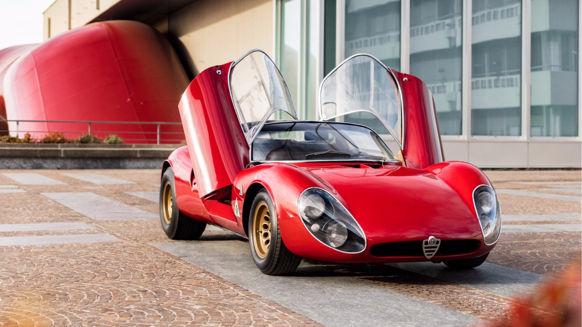 Supercar Alfa Romeo: 33 Stradale, sogno infinito - Veloce