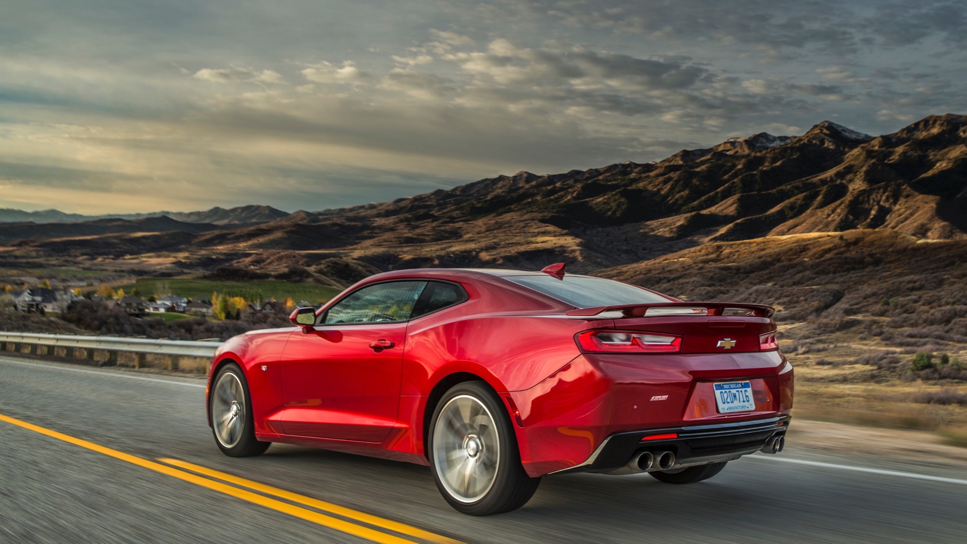 Chevrolet-Camaro-sesta-generazione-2 Chevrolet-Camaro-sesta-generazione-2