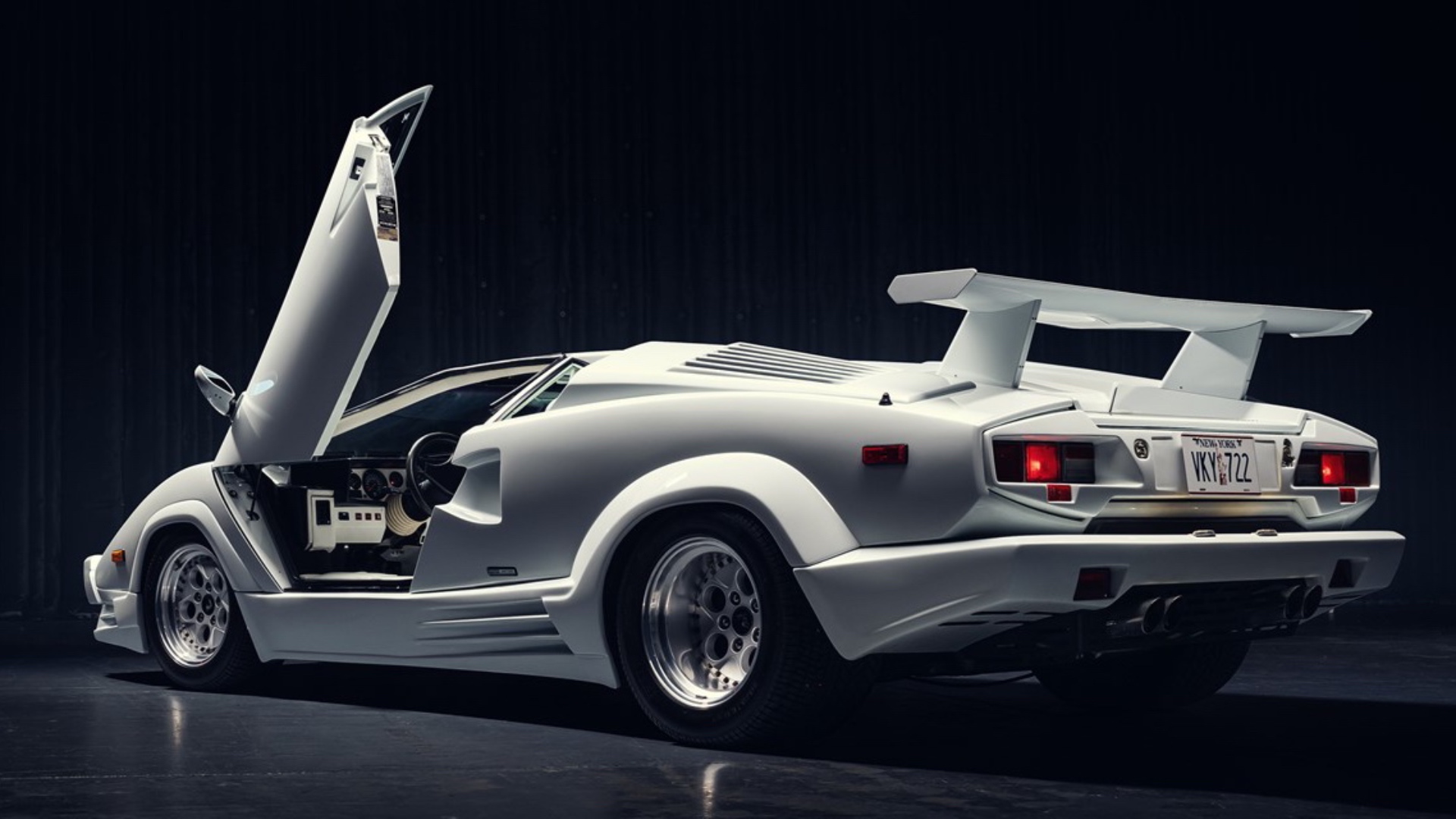 Lamborghini-Countach-The-wolf-of-Wall-Street-asta-2023-00005 Lamborghini-Countach-The-wolf-of-Wall-Street-asta-2023-00005