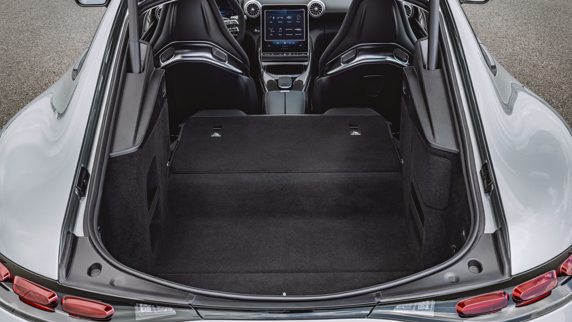 Mercedes-AMG-GT-2023-2024-63-1