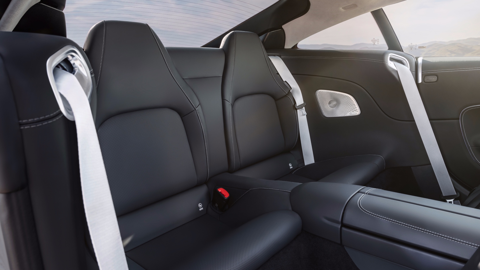 Mercedes-AMG-GT-2023-2024-63-12