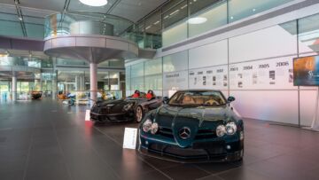 Mercedes-SLR-McLaren-2 Mercedes-SLR-McLaren-2