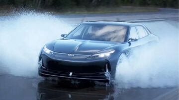 nevs-emily-gt-saab-prototipo-2023-11