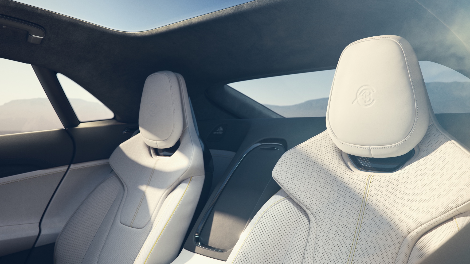 02004_030_Interior_Rear-seats_Comp_02_RS_FinalArt