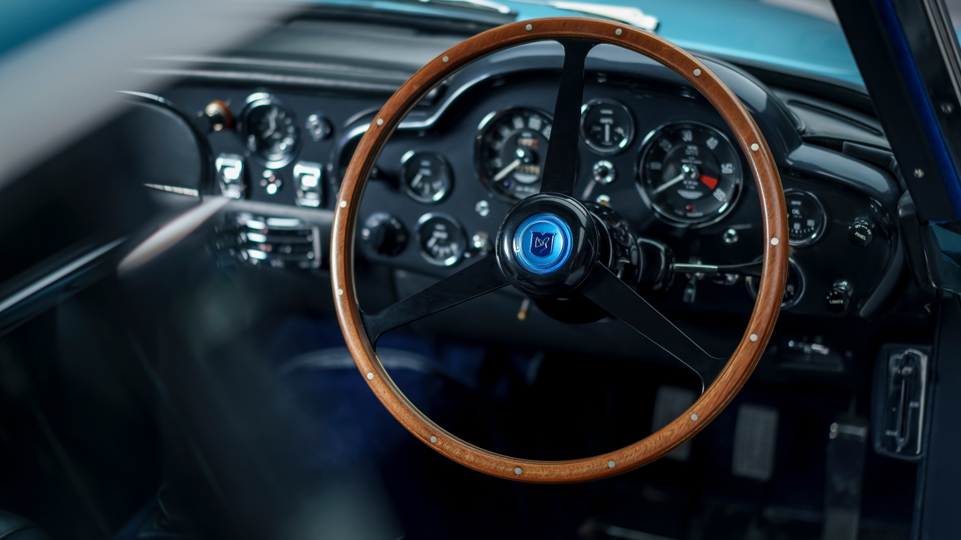 Aston-Martin-DB5-1963-2023-6