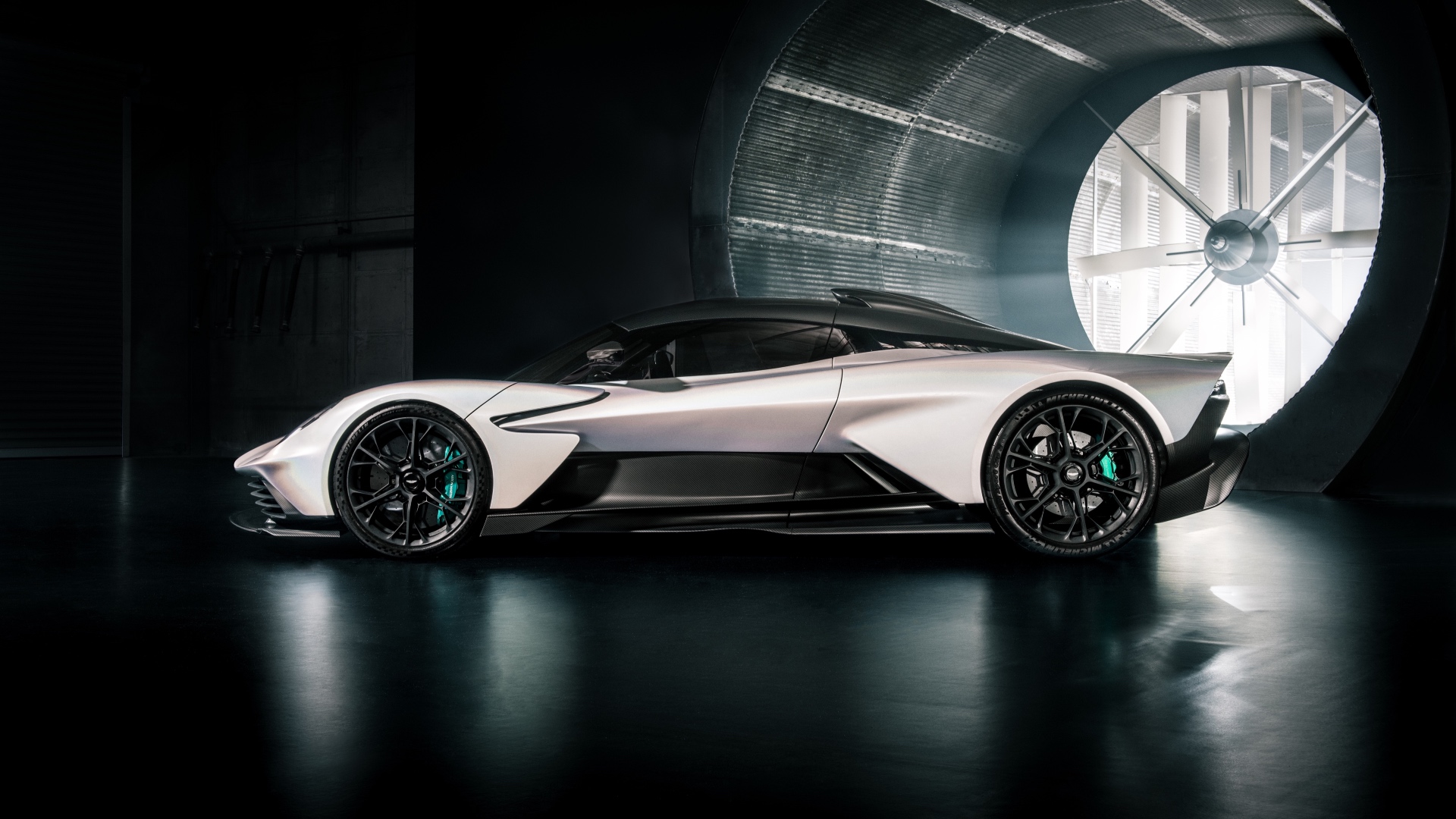 Aston Martin Valhalla_02 Aston Martin Valhalla_02