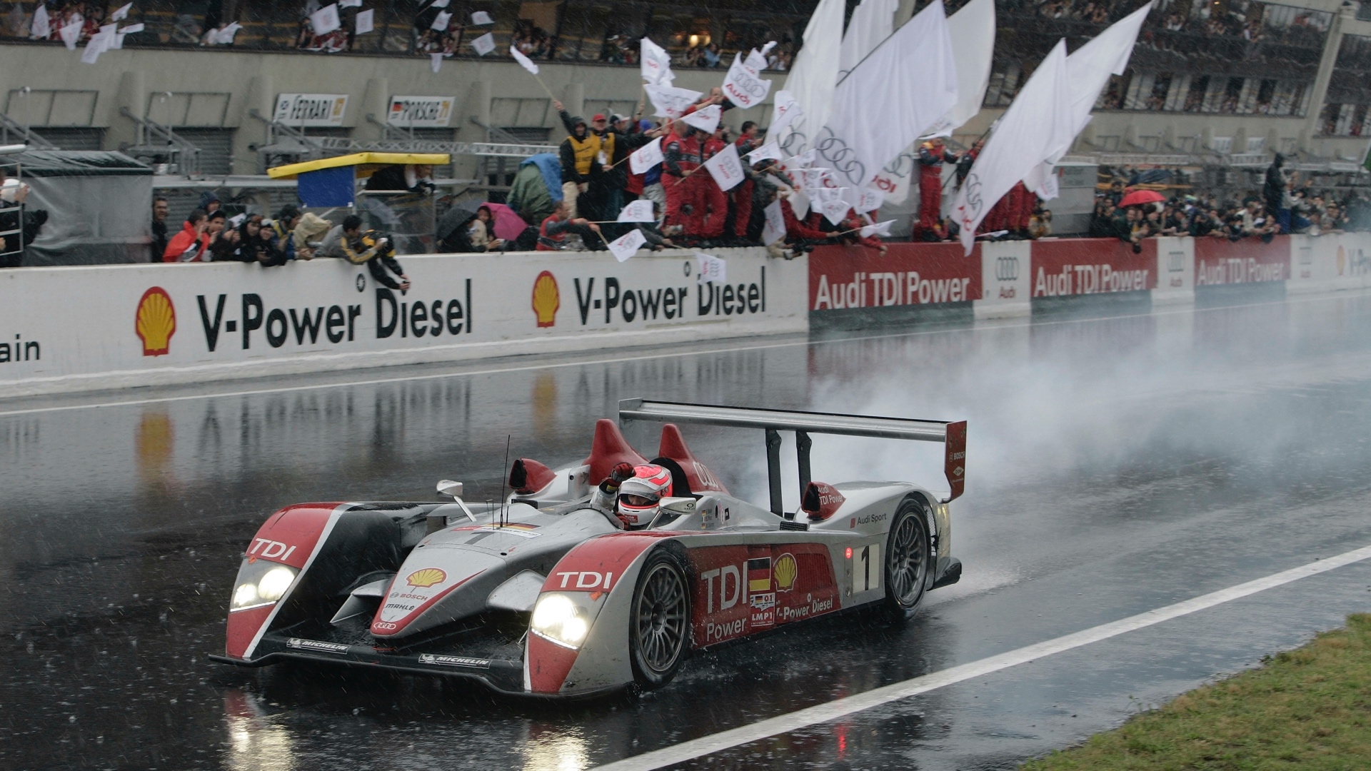 Audi-R10-TDI-Le-Mans-7