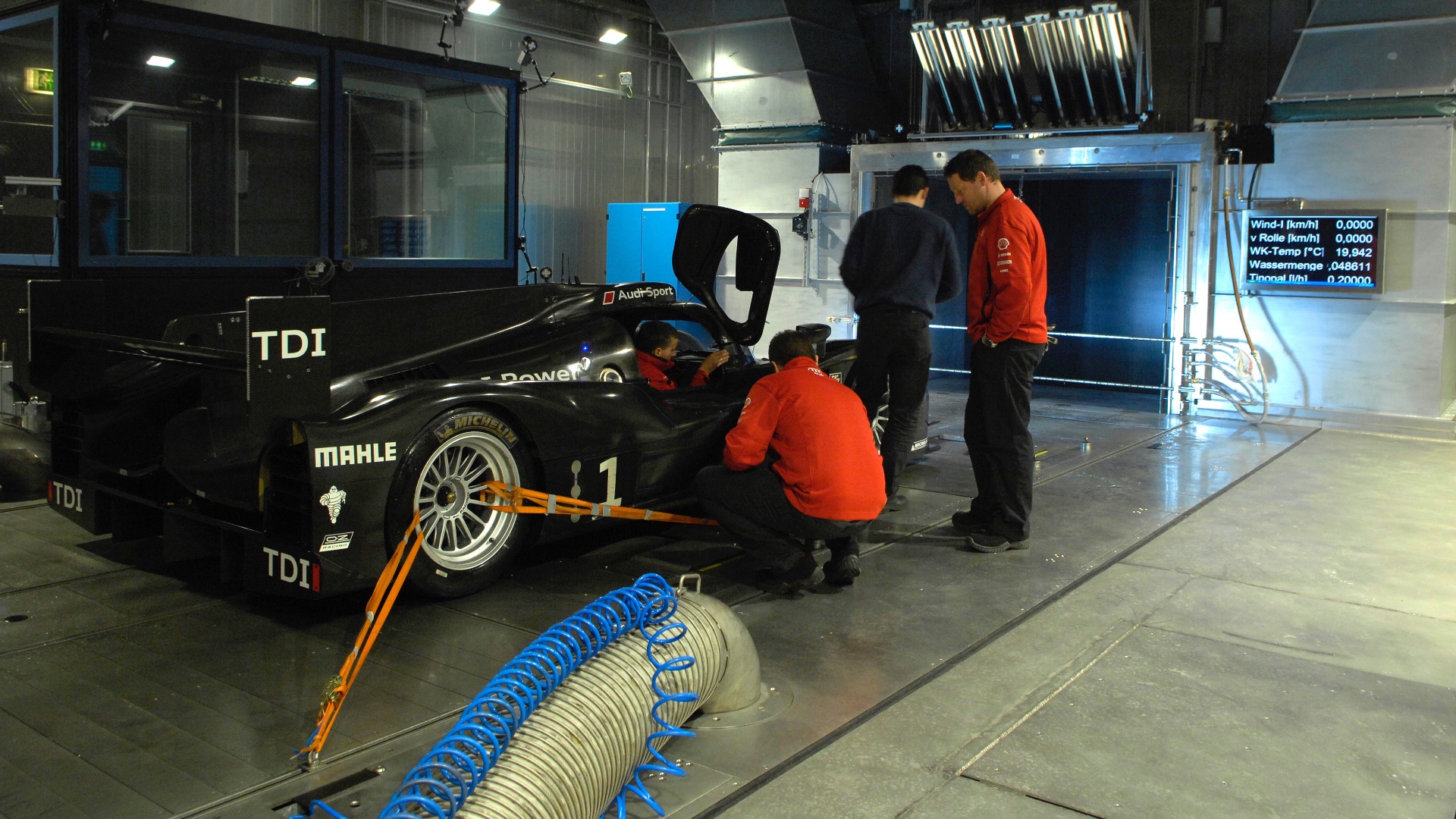 Audi R18 TDI in the climatic wind tunnel