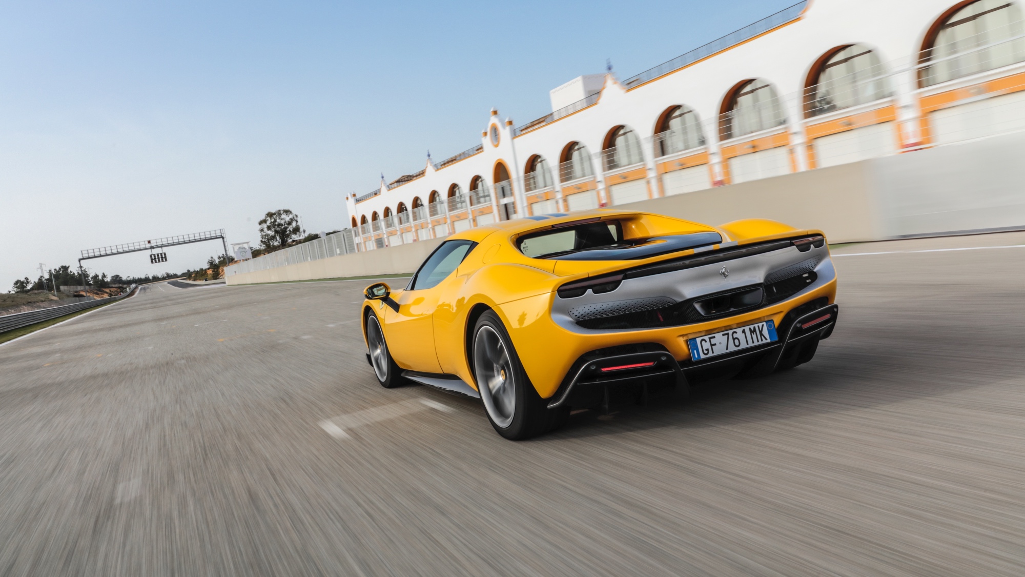 Ferrari-296-gtb-scheda-tecnica-prezzo-prestazioni-25