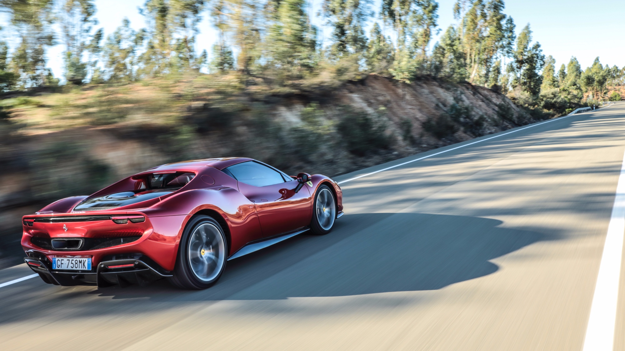 Ferrari-296-gtb-scheda-tecnica-prezzo-prestazioni-28