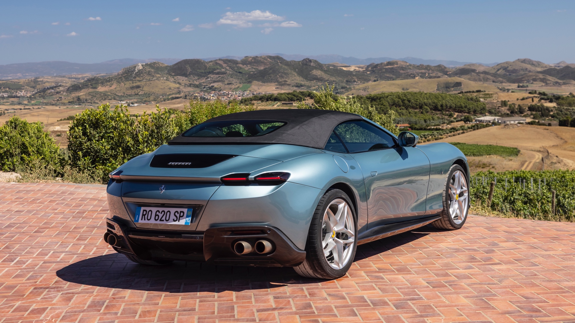 Ferrari-Roma-Spider-test-drive-prestazioni-come-va-24