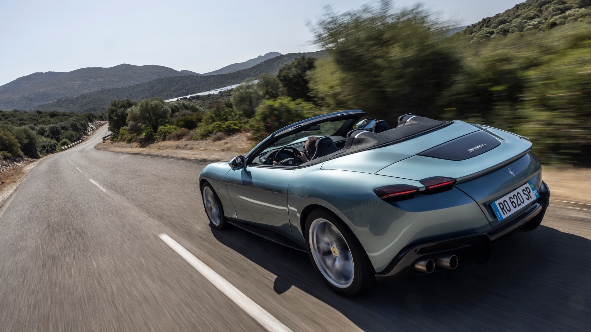 Ferrari-Roma-Spider-test-drive-prestazioni-come-va-31