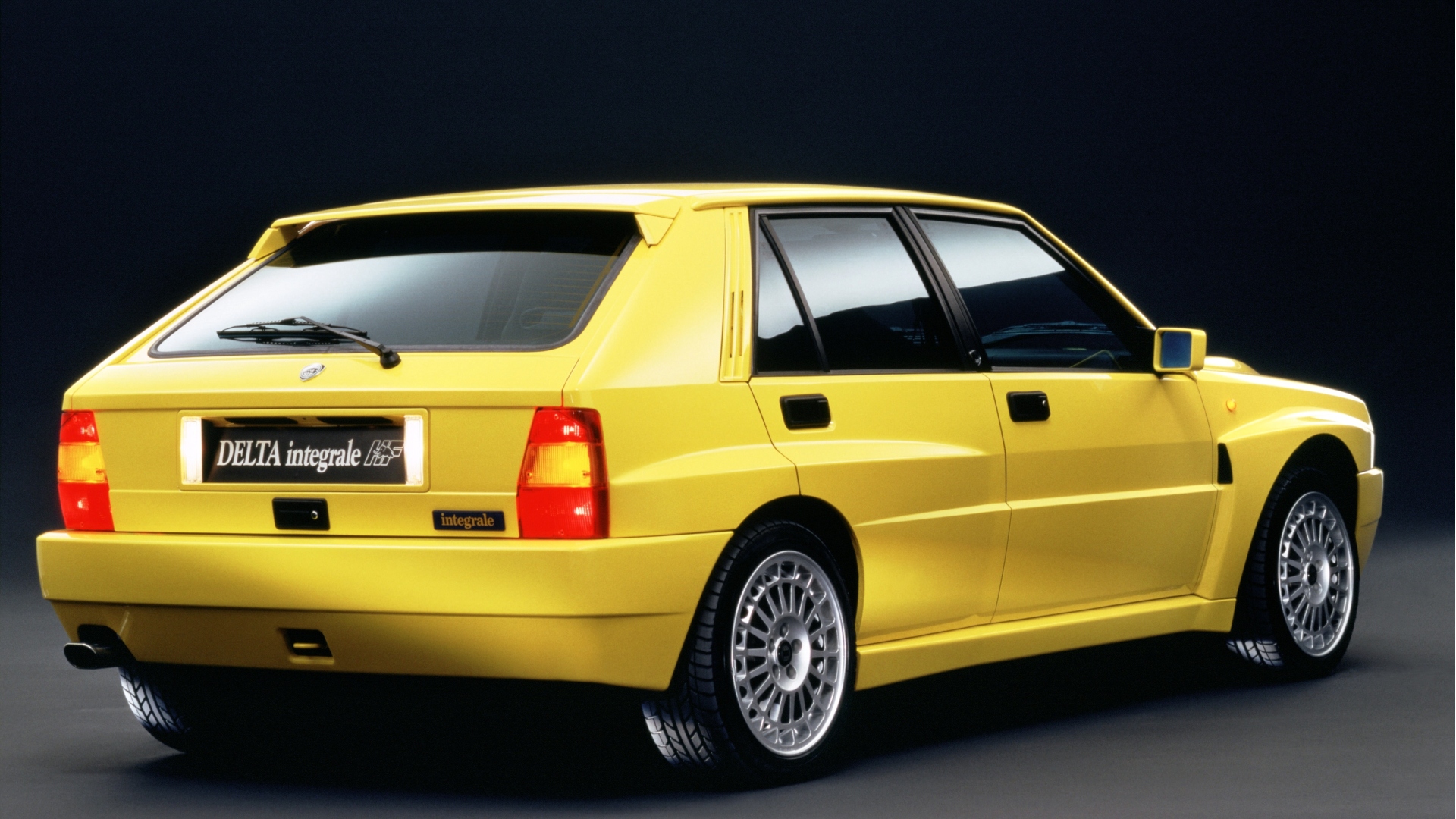 Lancia-Delta-Integrale-1