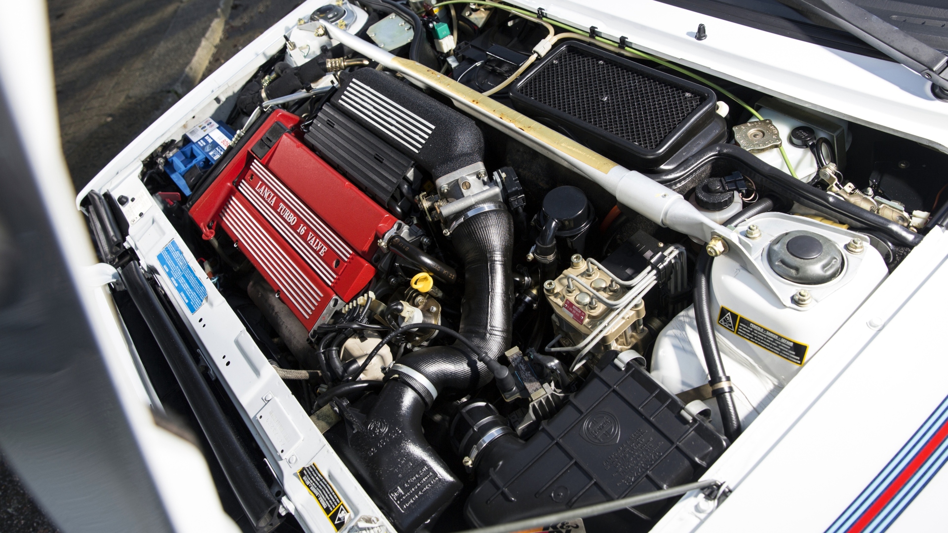 Lancia-Delta-Integrale-3