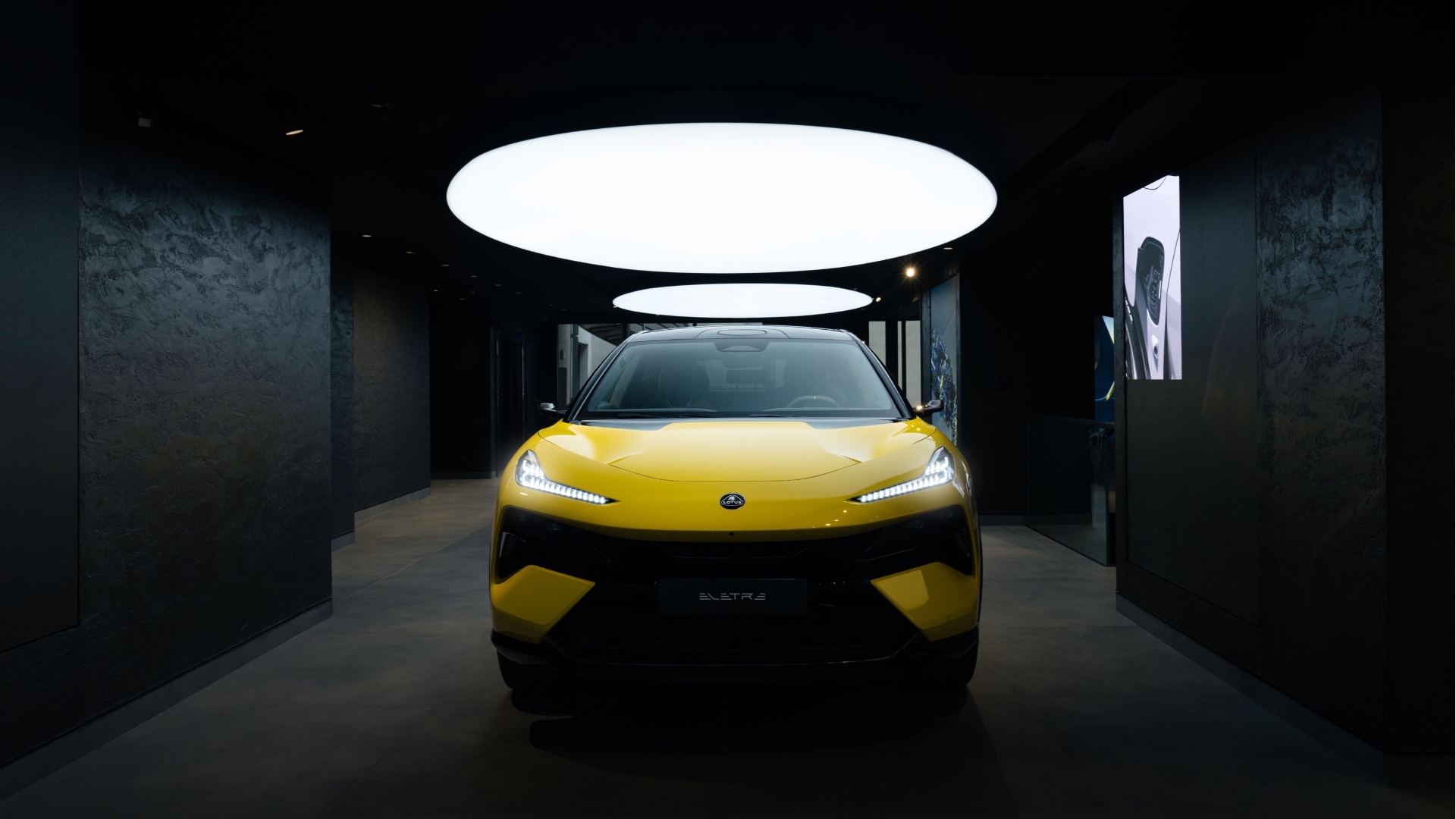 Lotus-Paris-brand-centre-open-for-business-03